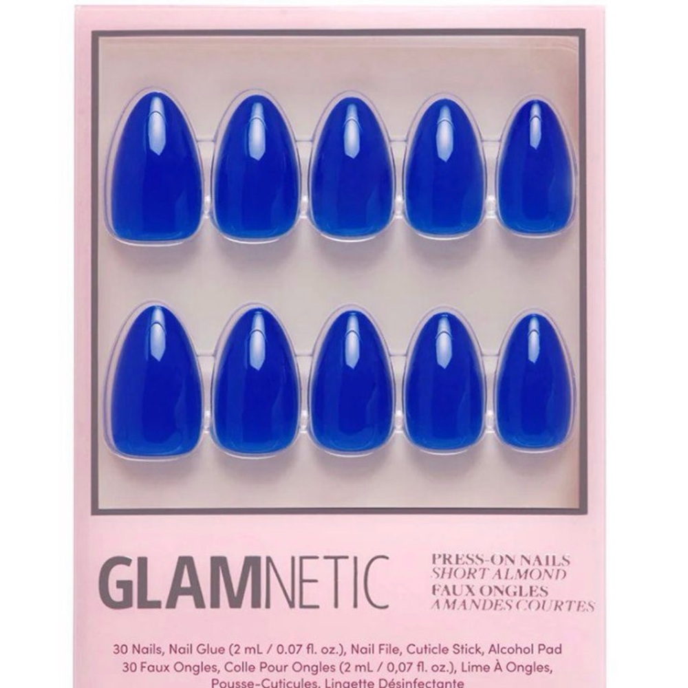 Brand new Glamnetic nails in cobalt blue.